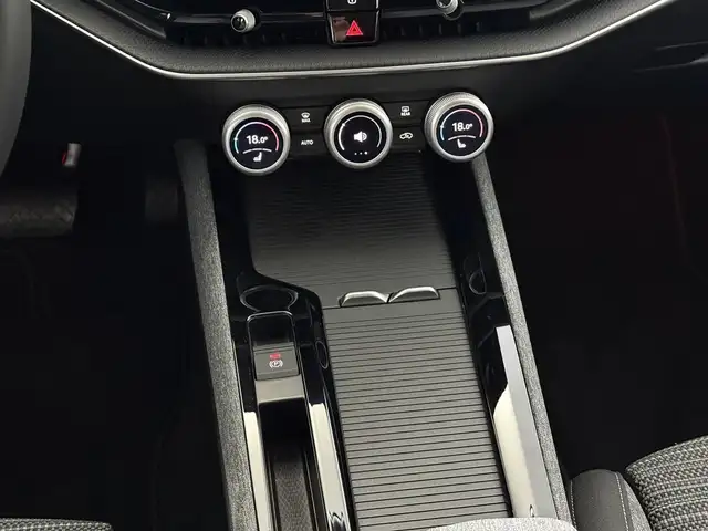 Skoda Superb view 12
