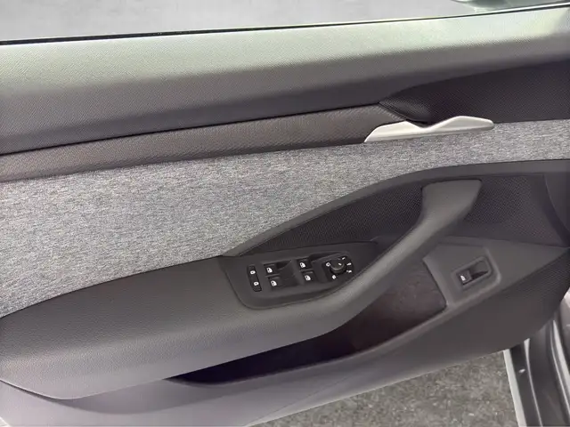 Skoda Superb view 14