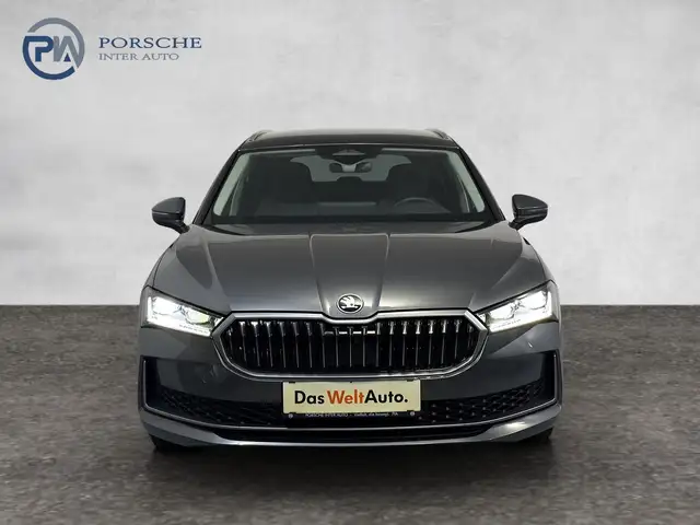 Skoda Superb view 2