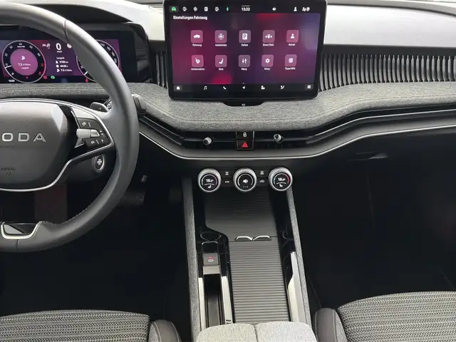 Skoda Superb view 10