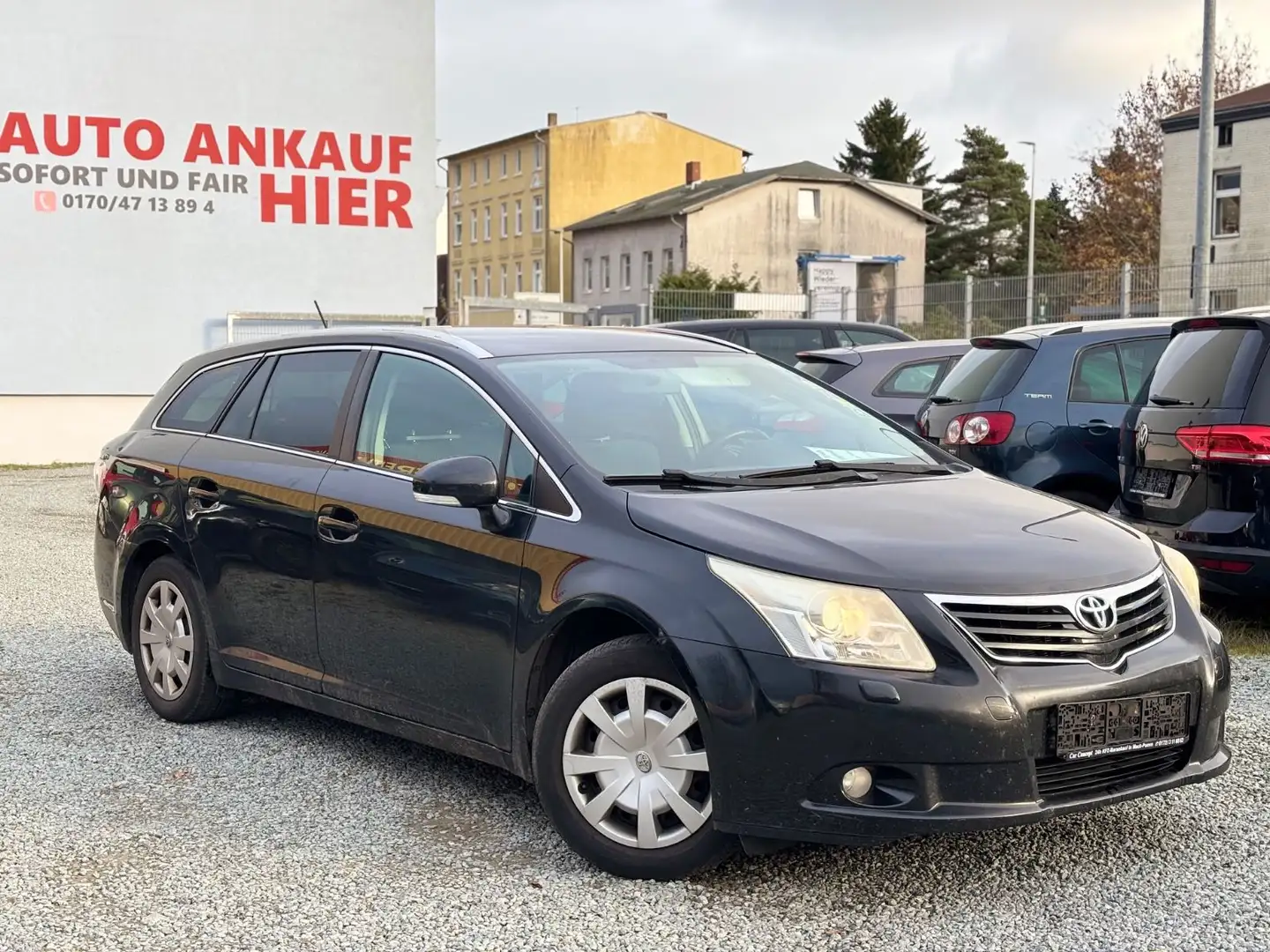 Toyota Avensis Combi 1.8 NAVI,Kamera,1-Hand,Serviceheft Schwarz - 2