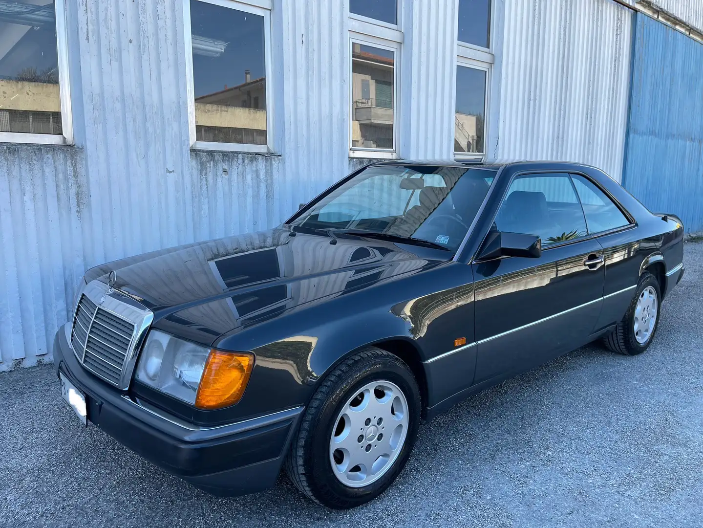 Mercedes-Benz CE 200 - 1