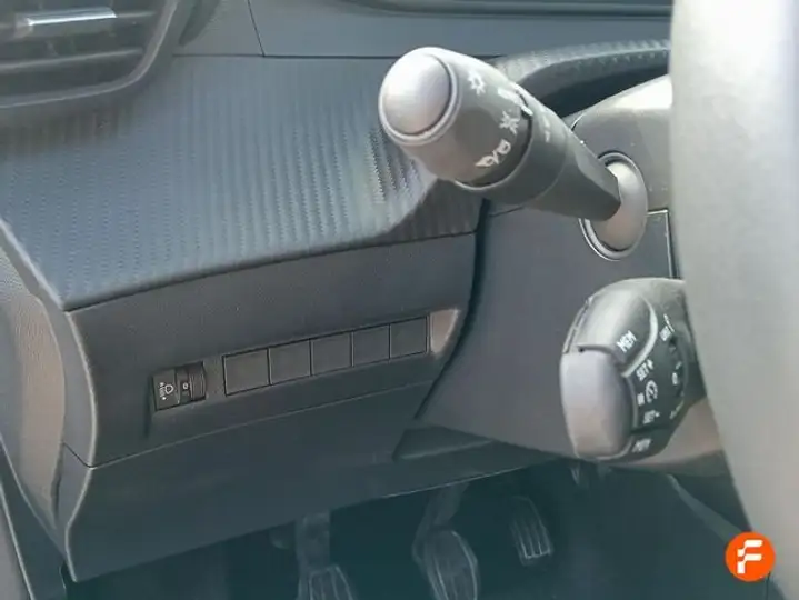 Peugeot 208 2025, foto 20