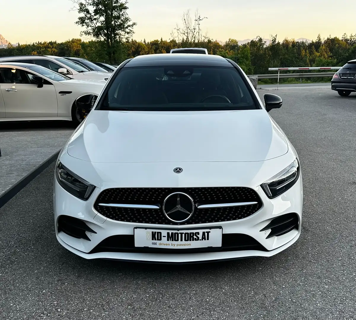 Mercedes-Benz A 200 Limousine Aut. *AMG-Line*Ö-1.Besitz*Voll* Weiß - 2