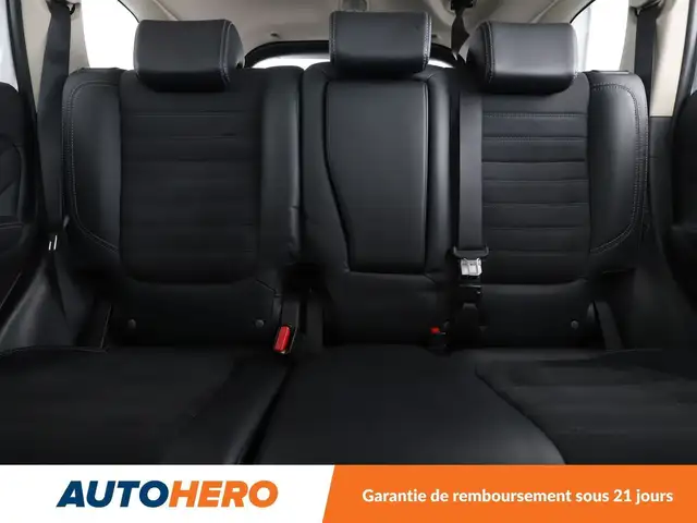 Mitsubishi Outlander view 15