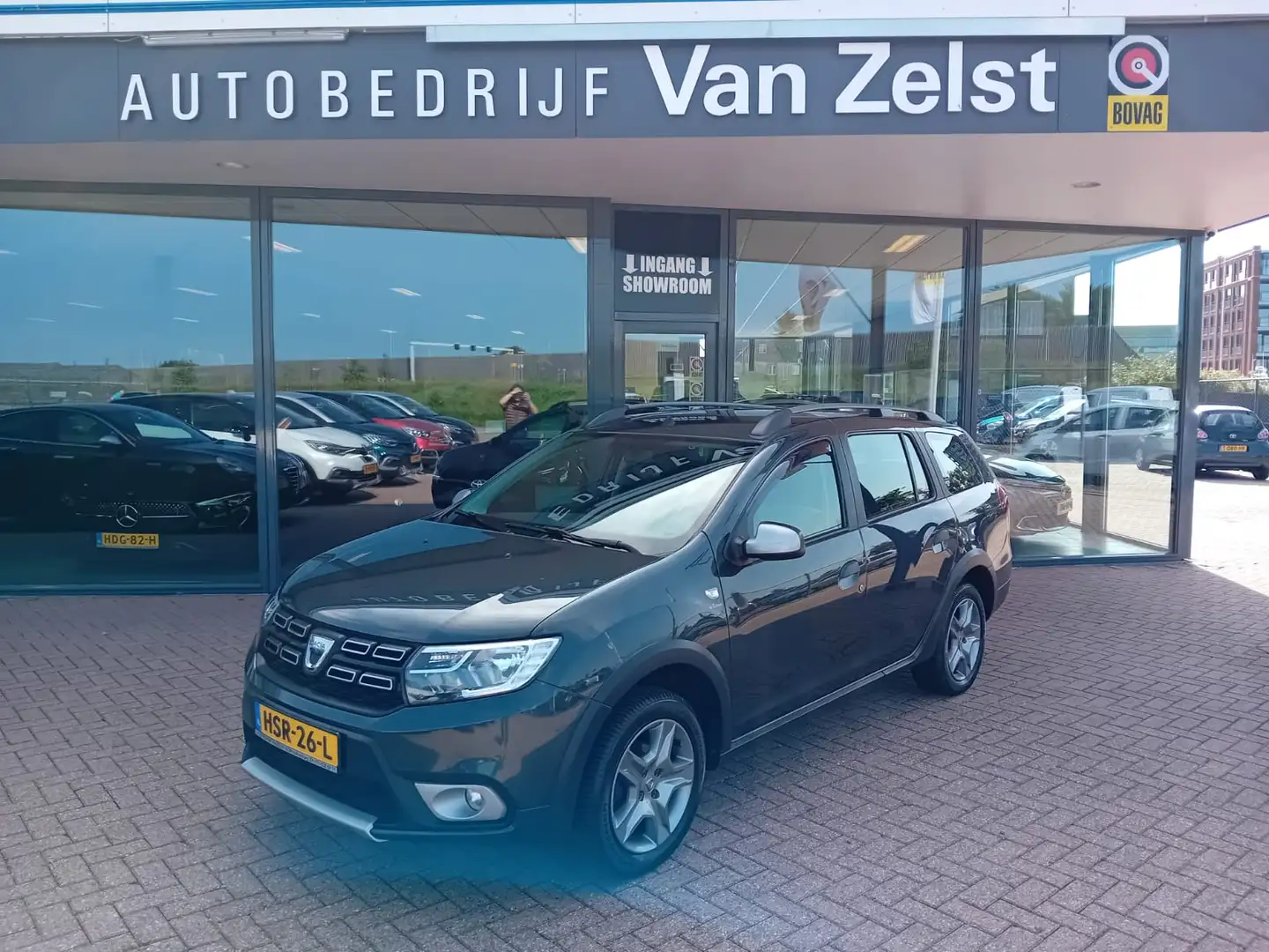 Dacia Logan MCV 0.9 TCe Stepway, Airco, Multimediasysteem, Blu Grijs - 1