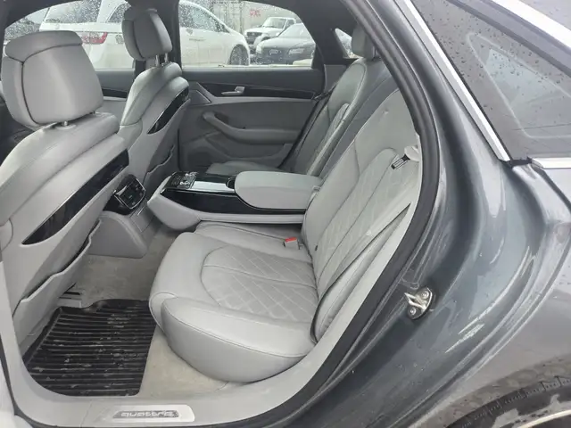 Audi A8 2016 — photo 4