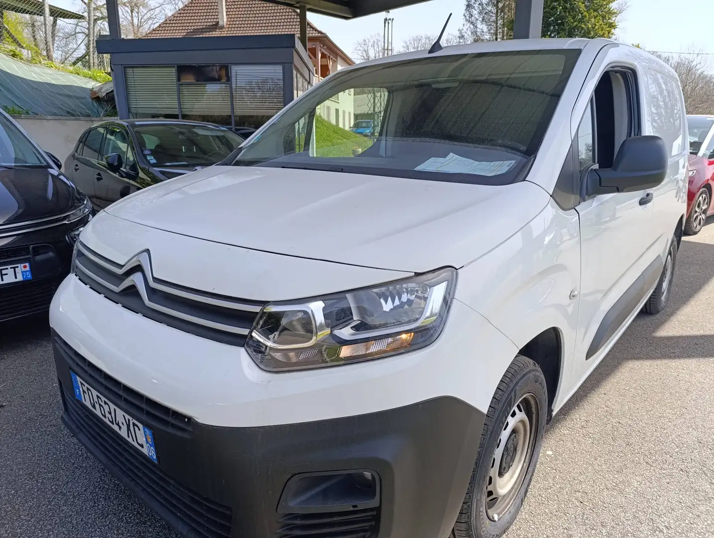 Citroen Berlingo 650kg HDi 100 Club 2 PLACEES Blanc - 1