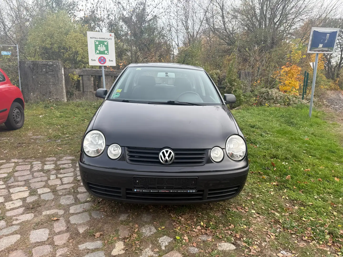 Volkswagen Polo Basis Schwarz - 1