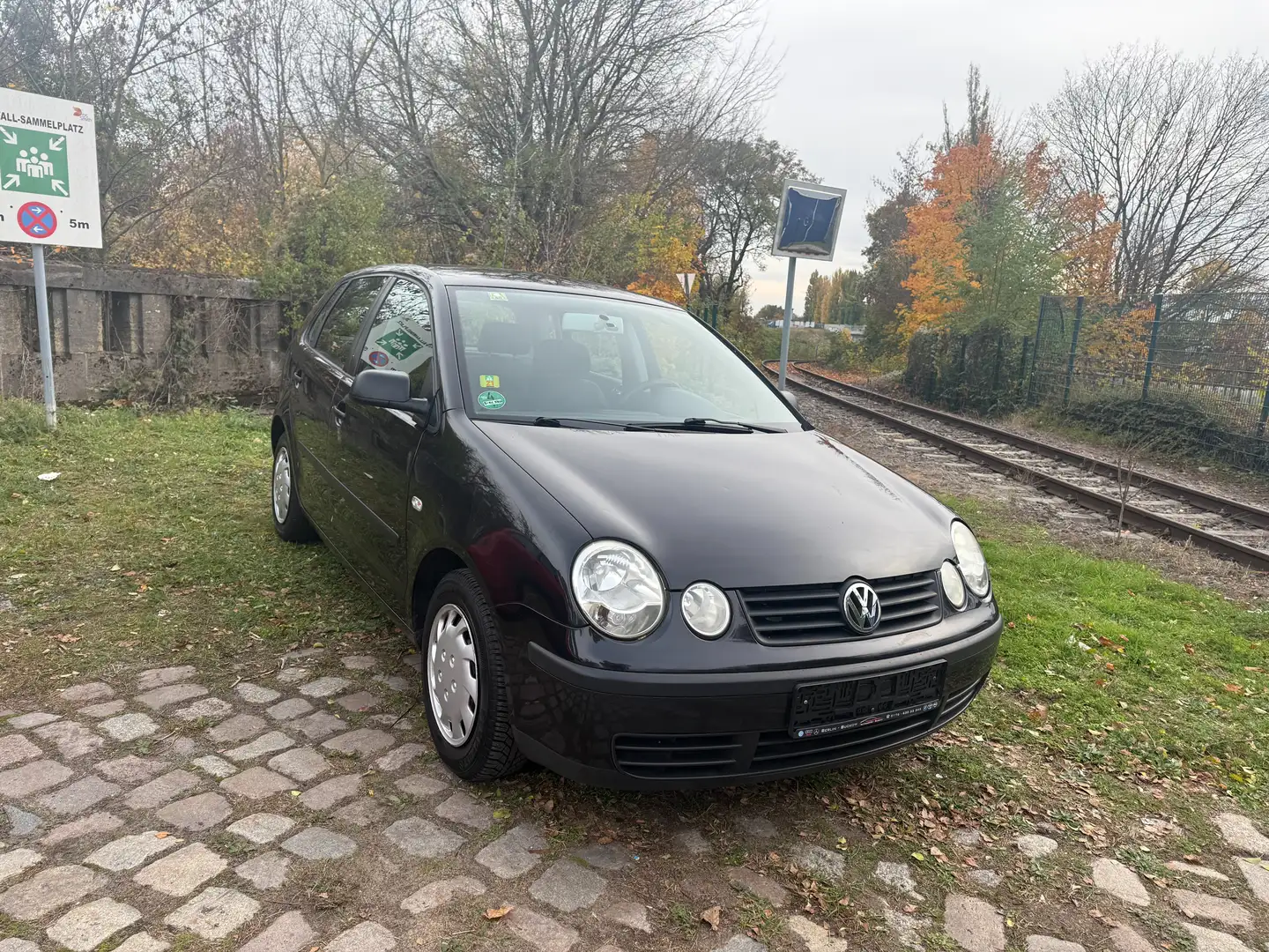Volkswagen Polo Basis Schwarz - 2
