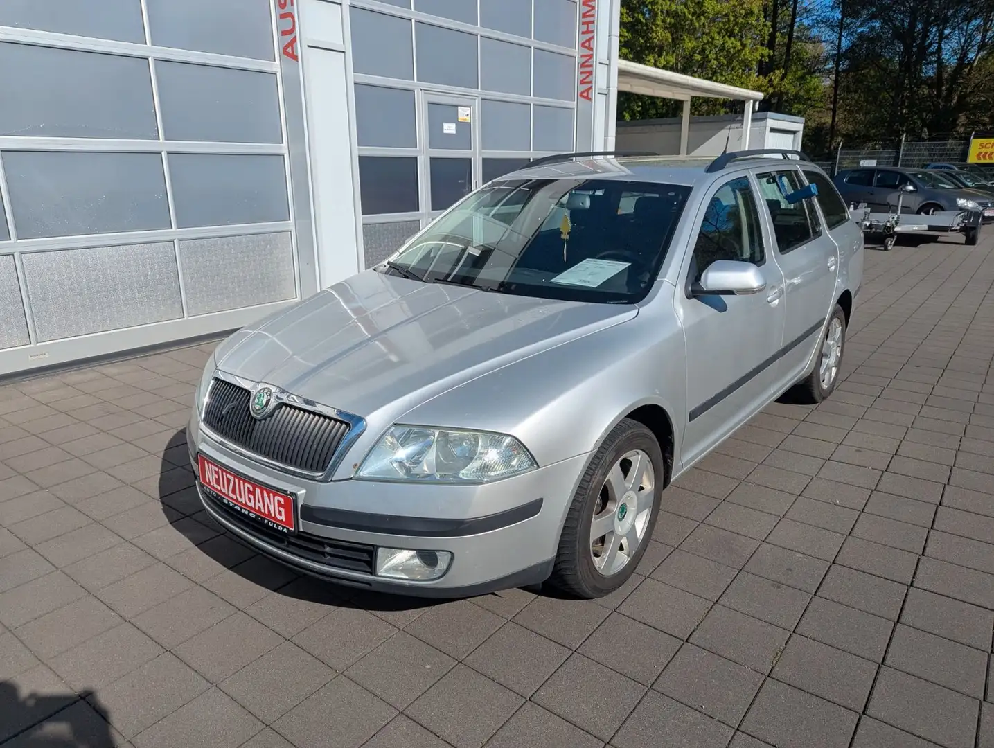 Skoda Octavia Combi Elegance*SCHECKHEFT+ALLWETTER+AHK* Silber - 1