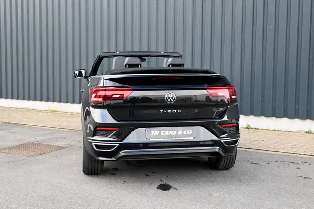 Volkswagen T-Roc view 6