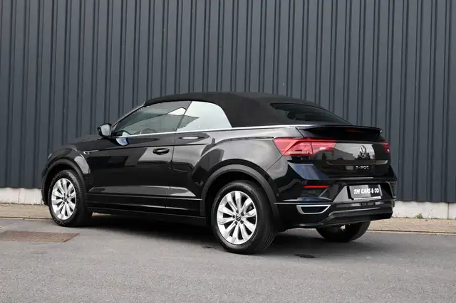 Volkswagen T-Roc view 10
