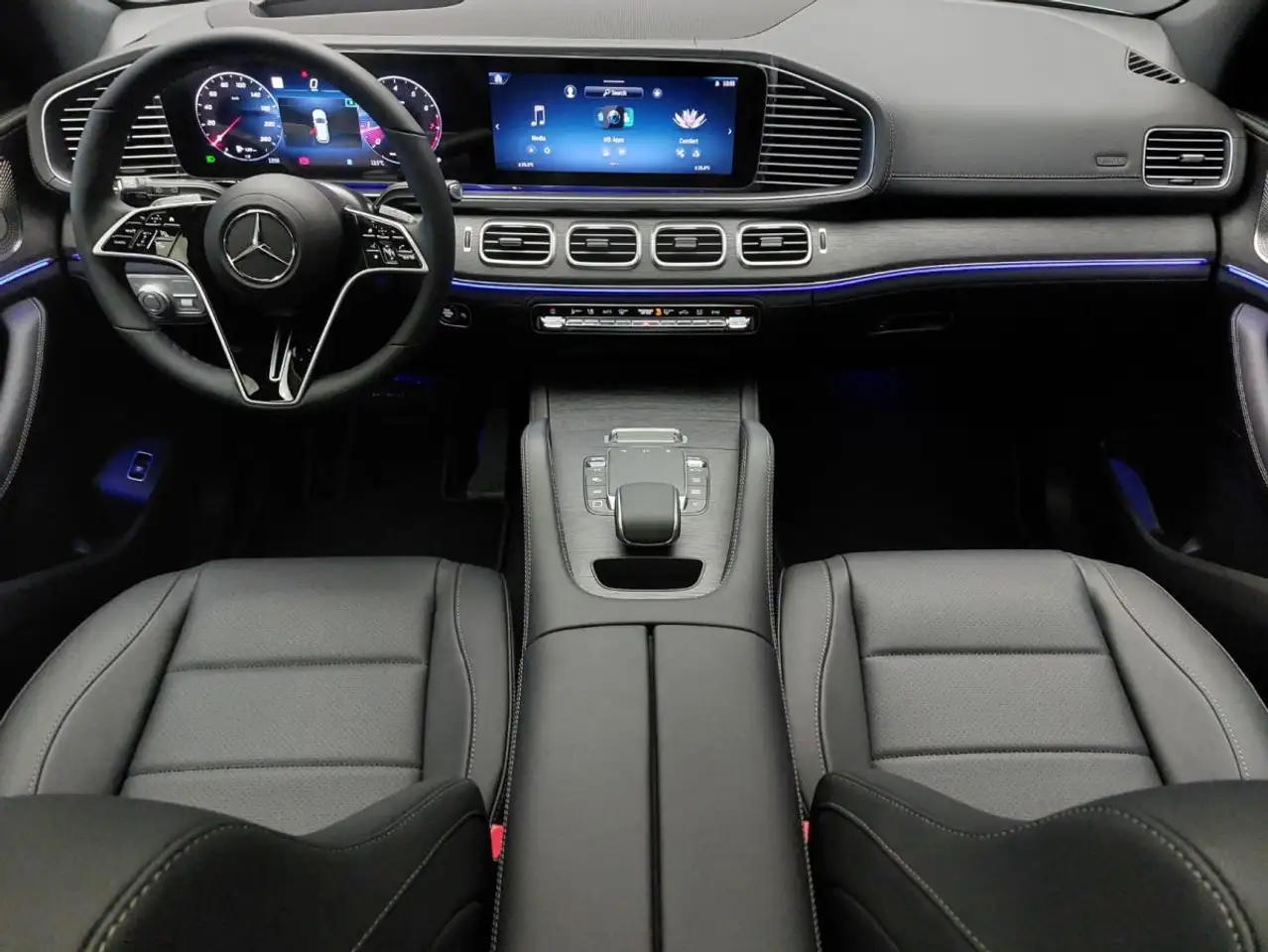 Mercedes-Benz GLE снимка Mercedes-Benz GLE