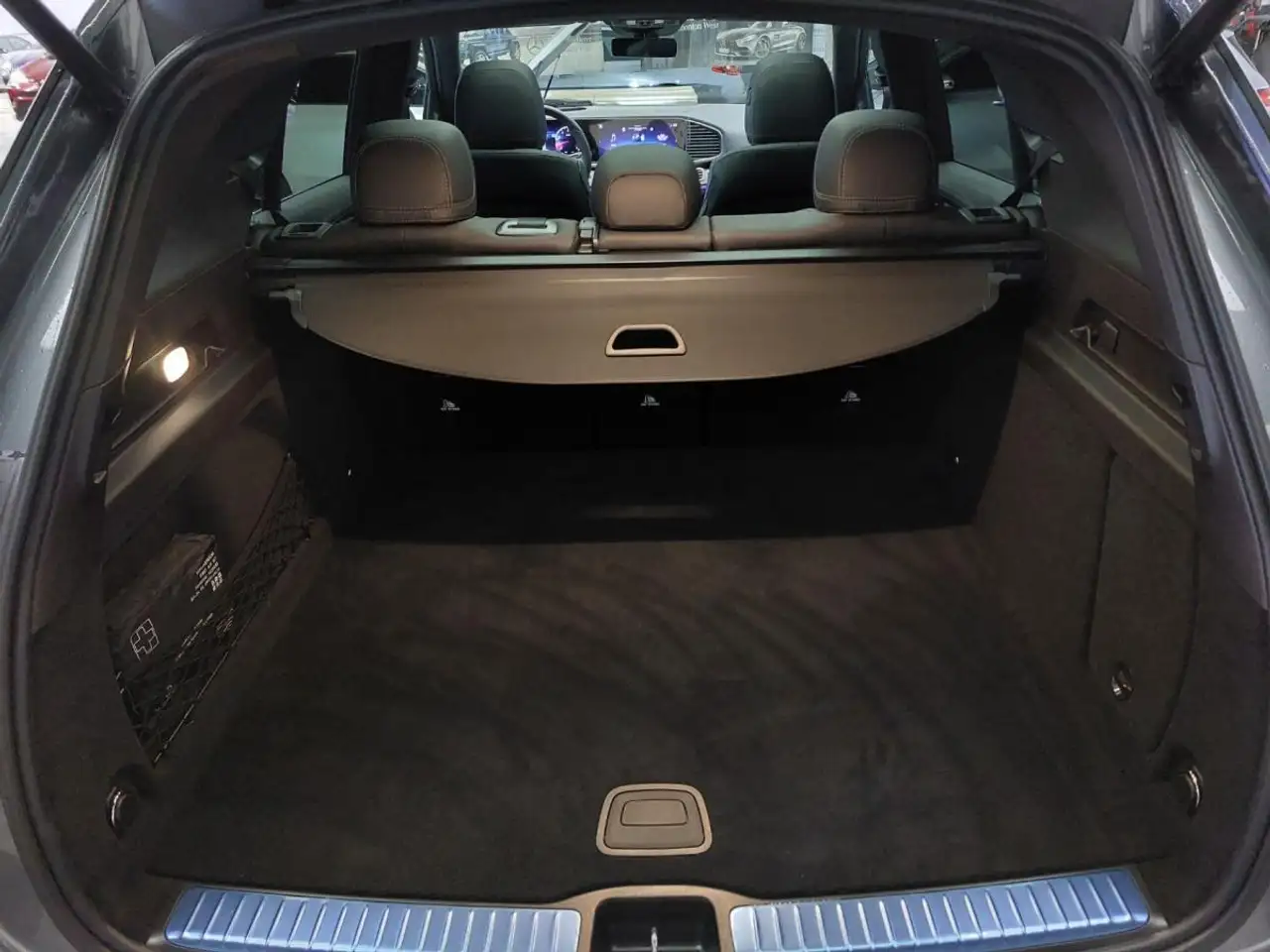 Mercedes-Benz GLE снимка Mercedes-Benz GLE