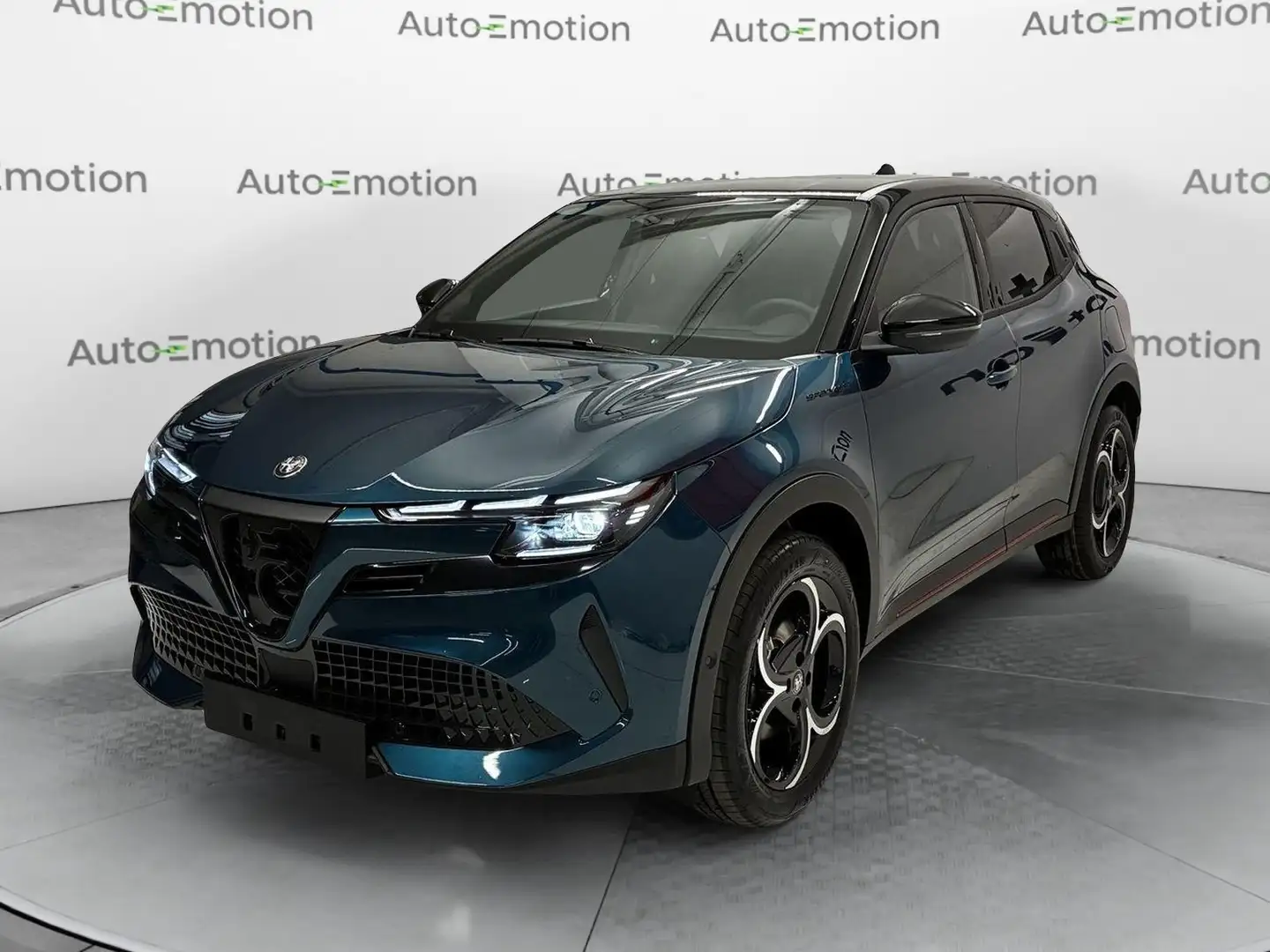 Alfa Romeo Junior 1.2 145 CV Hybrid eDCT6 Speciale Verde - 1