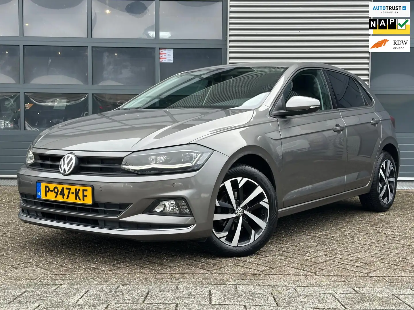 Volkswagen Polo 1.0 TSI Highline | CRUISECR | Navi | Camera | CarP Gris - 1