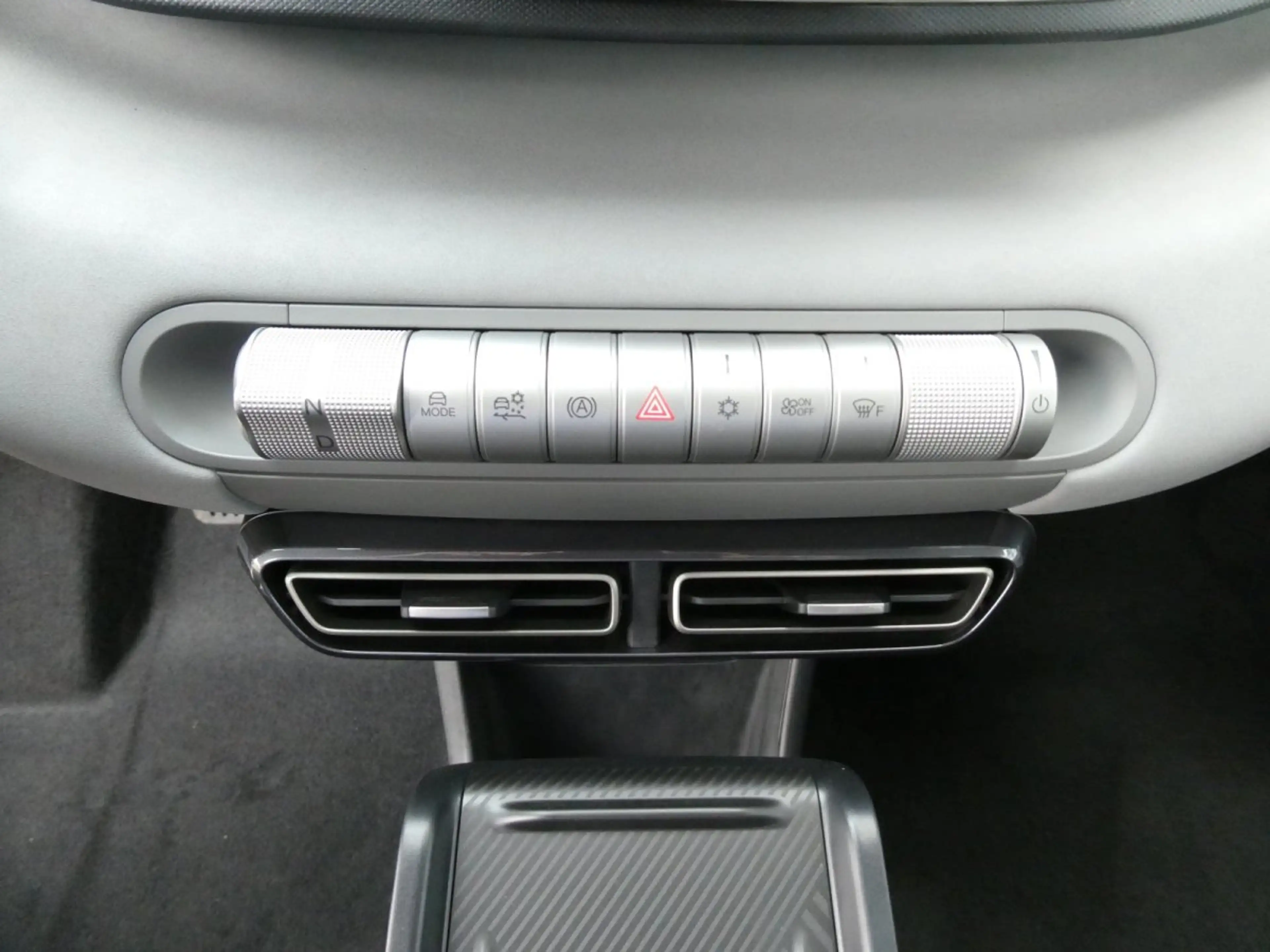 BYD Dolphin Surf Comfort 43kWh *Leder*LED*360-Grad*SHZ* — photo 13