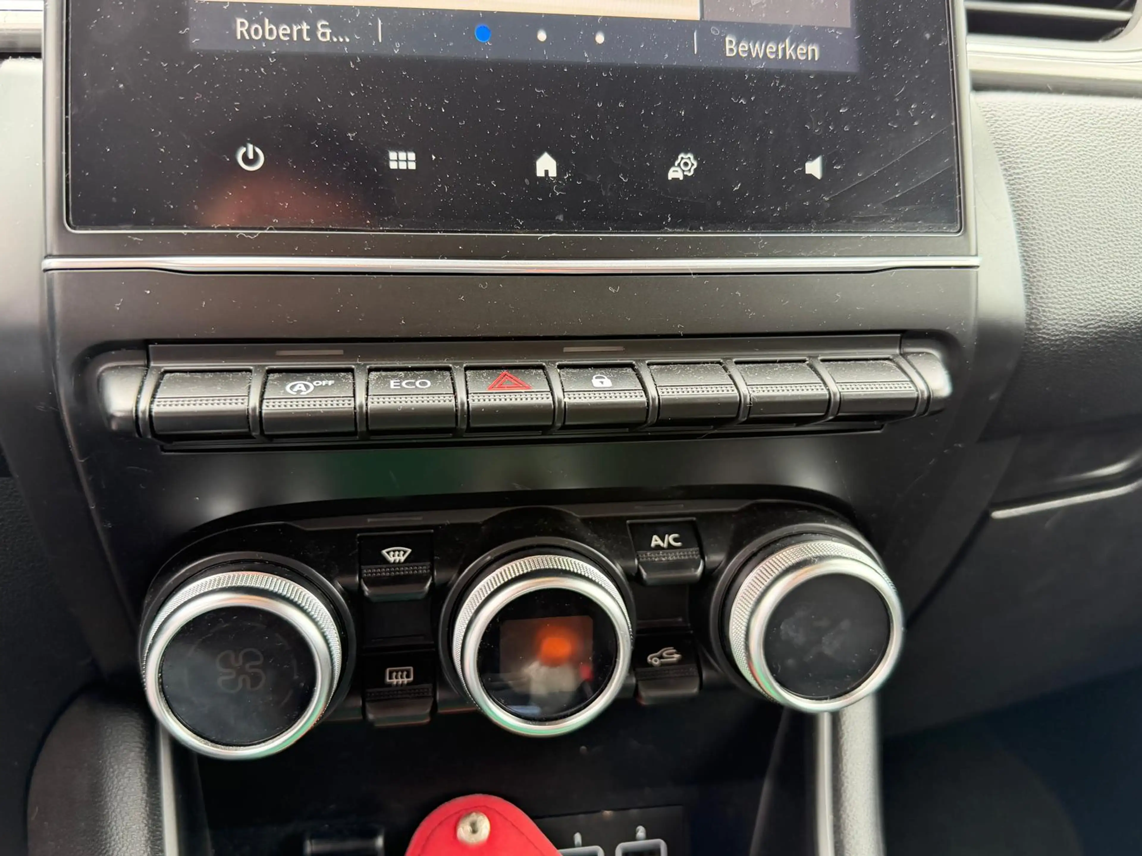 Renault Captur 1.3 TCe 130 Intens / Navi / Allseason / Trekhaak — photo 10