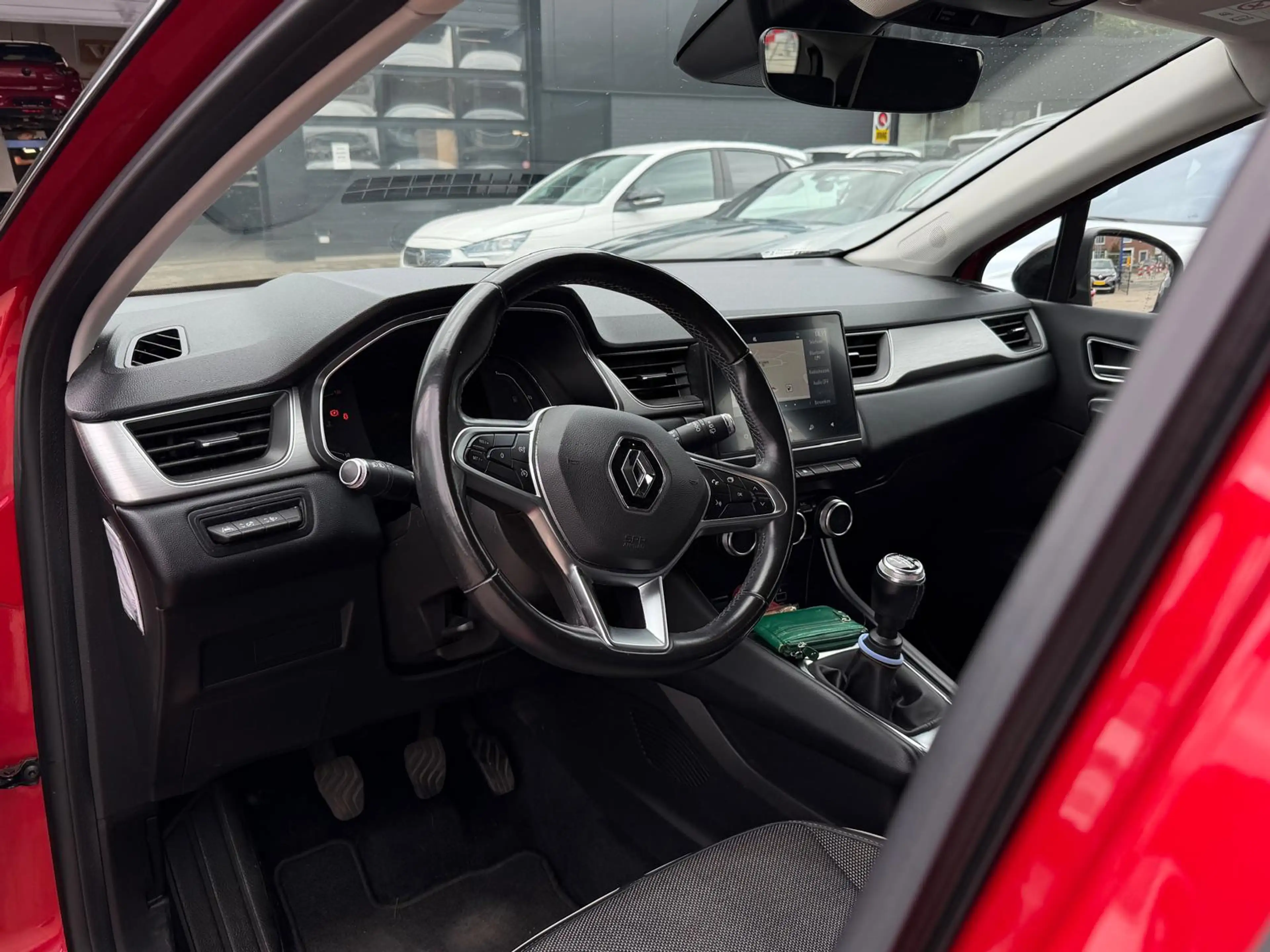 Renault Captur 1.3 TCe 130 Intens / Navi / Allseason / Trekhaak — photo 3