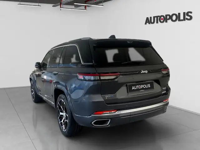 Jeep Grand Cherokee view 14