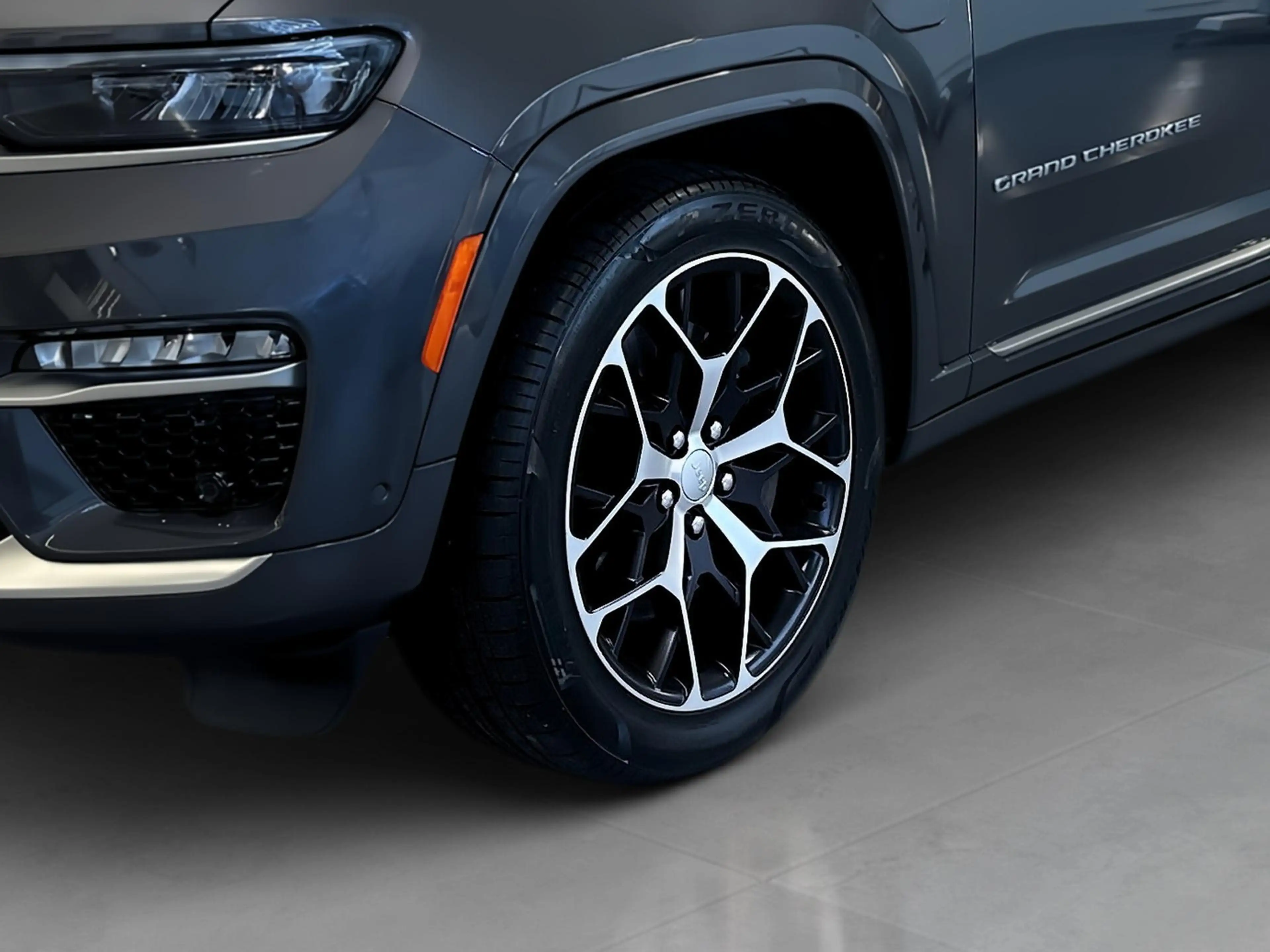 Jeep Grand Cherokee 2.0 4XE SUMMIT RESERVE — photo 12