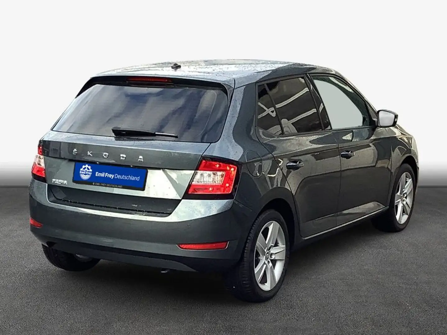 Skoda Fabia 1.0 TSI Ambition PDC v+ h + Rückfahrcam Grau - 2