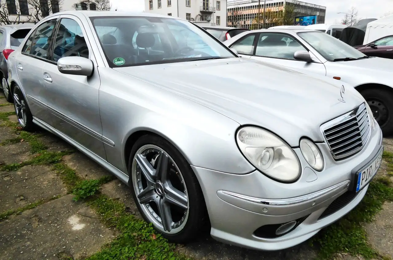 Mercedes-Benz E 55 AMG