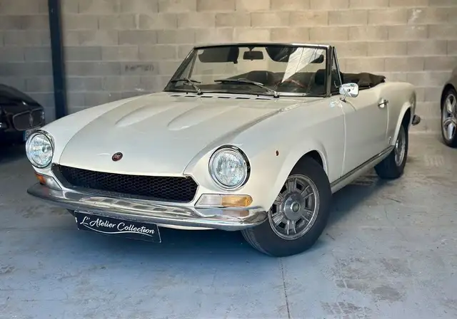 Fiat 124 Spider COLLECTION GARANTIE 6 MOIS