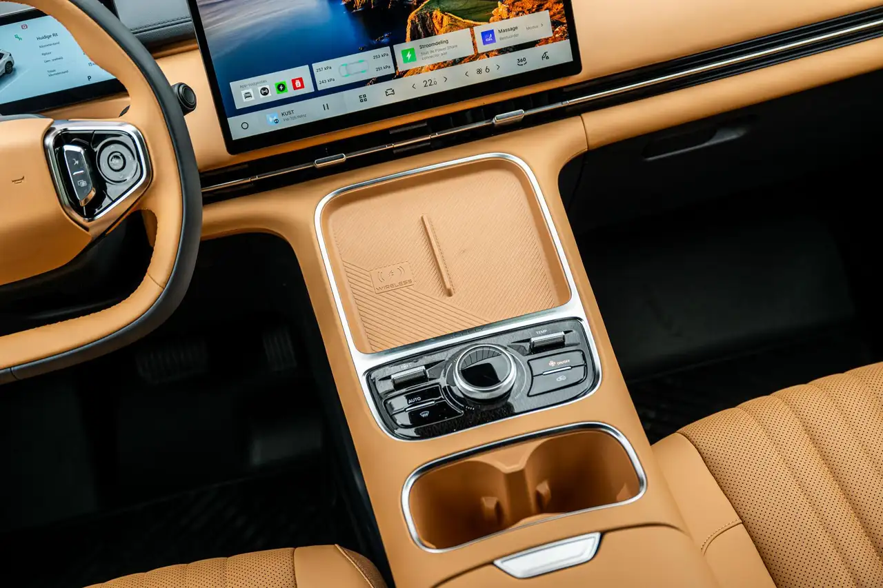 Geely Starray EM-i 2026 — фото 14
