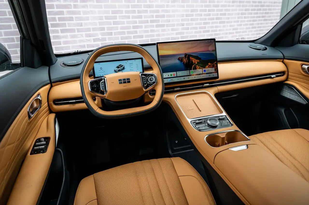 Geely Starray EM-i 2026 — фото 11