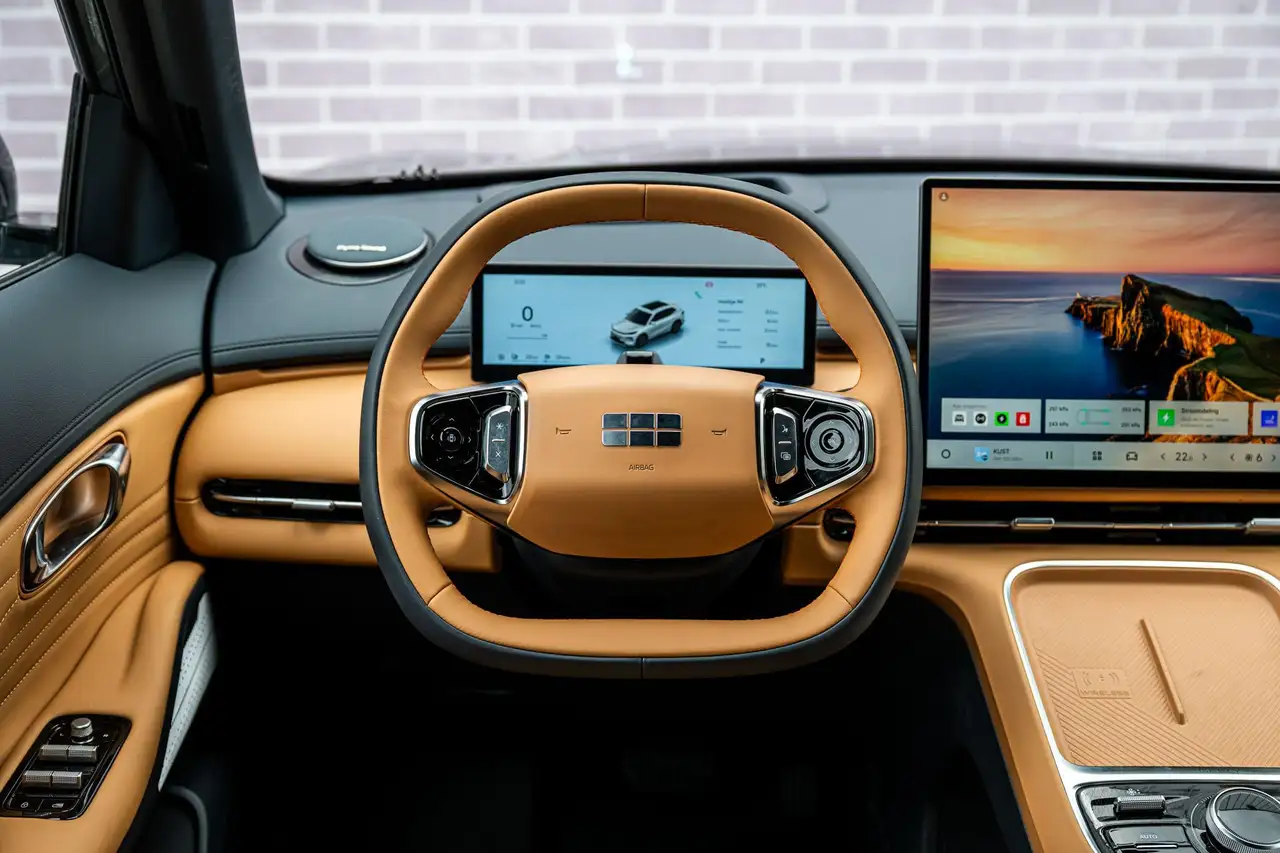 Geely Starray EM-i 2026 — фото 10