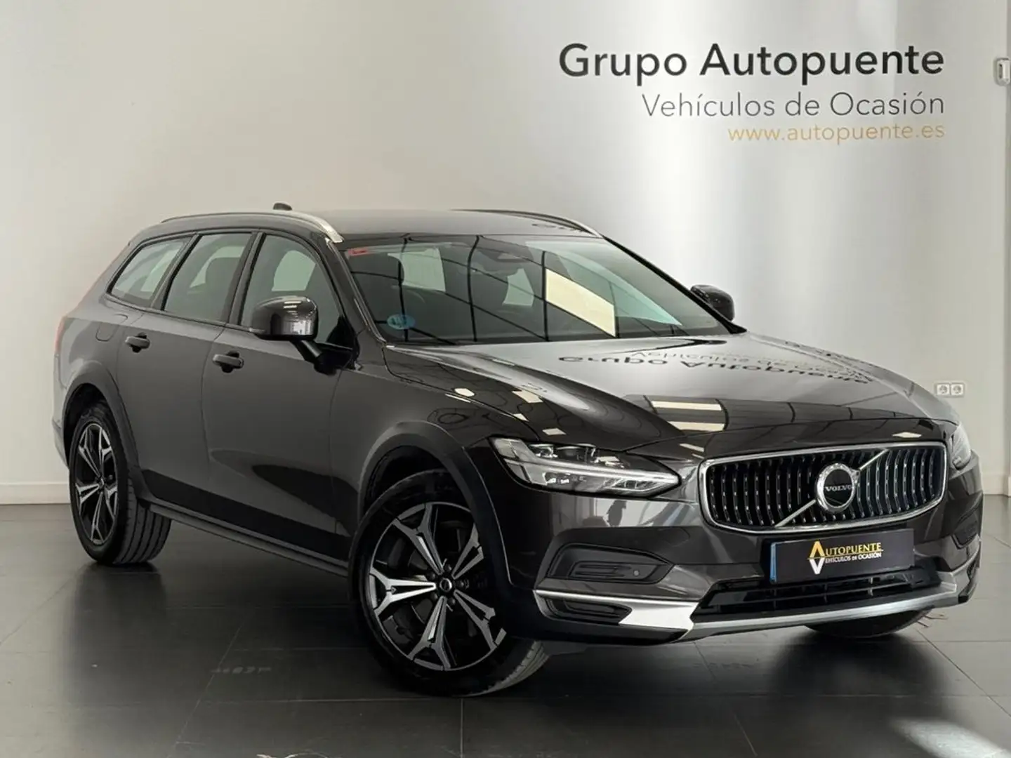 Volvo V90 CROSS COUNTRY Gris - 1
