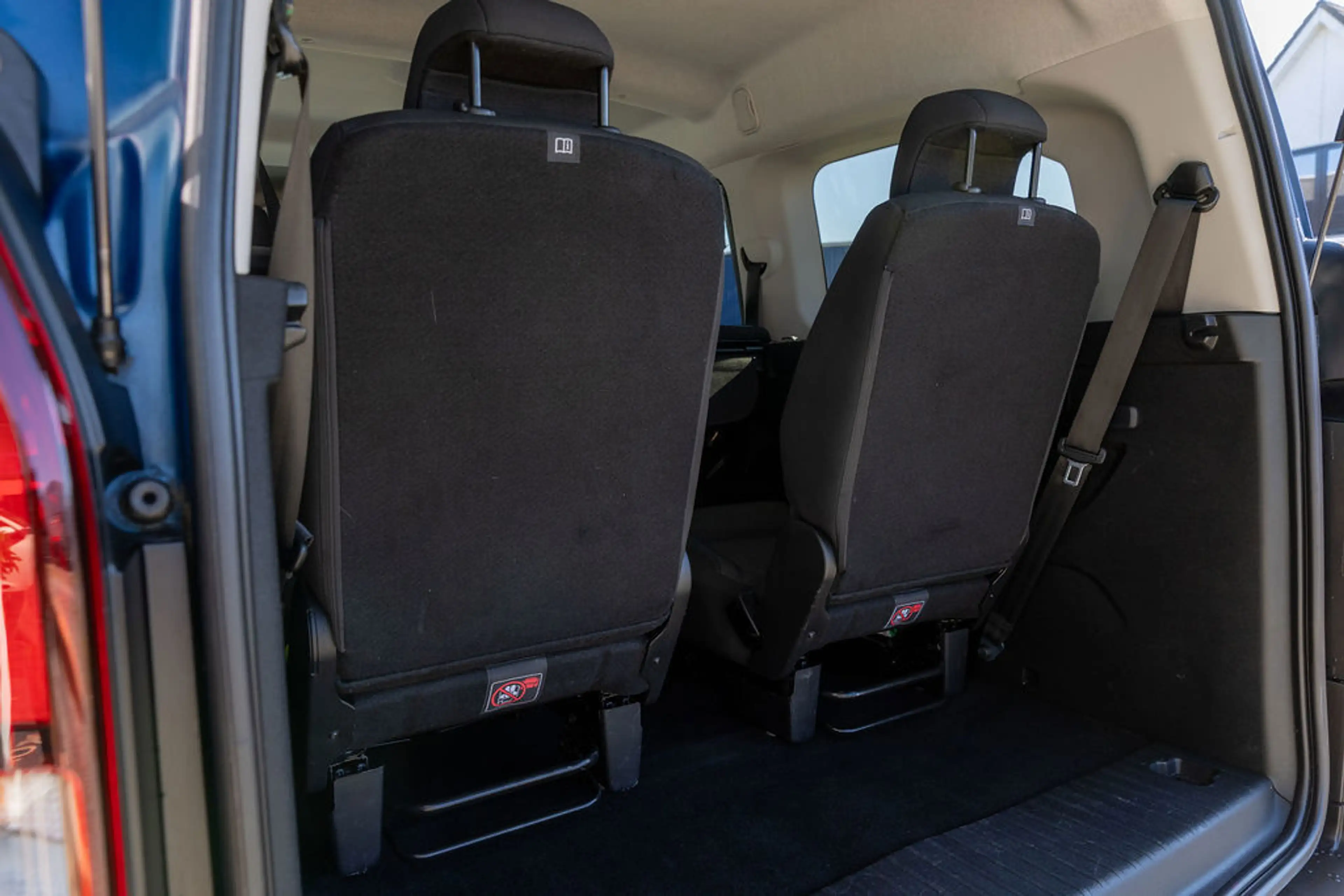 Peugeot e-Rifter Long EV Long Allure 7p. 50 kWh L2 — photo 40