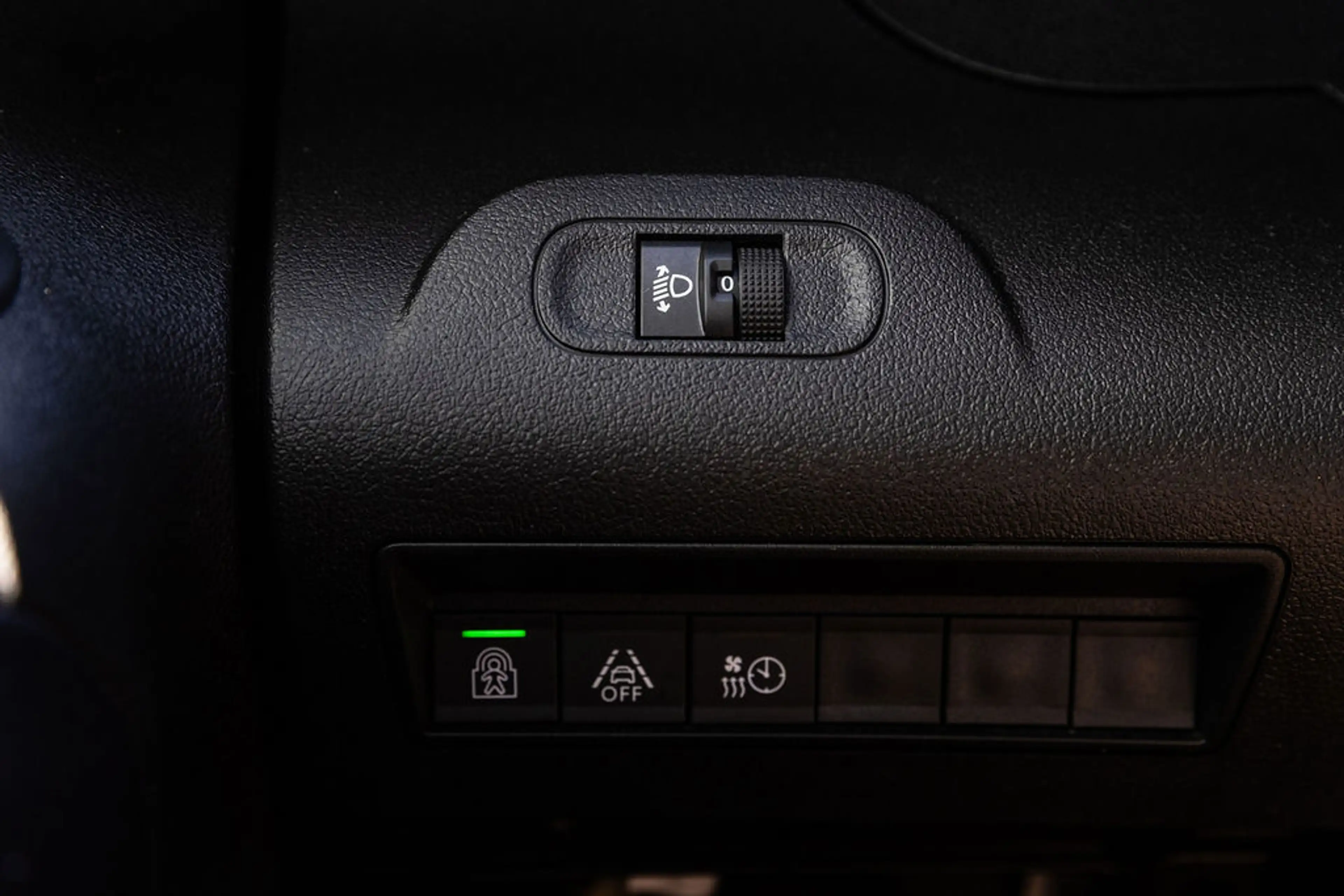Peugeot e-Rifter Long EV Long Allure 7p. 50 kWh L2 — photo 17