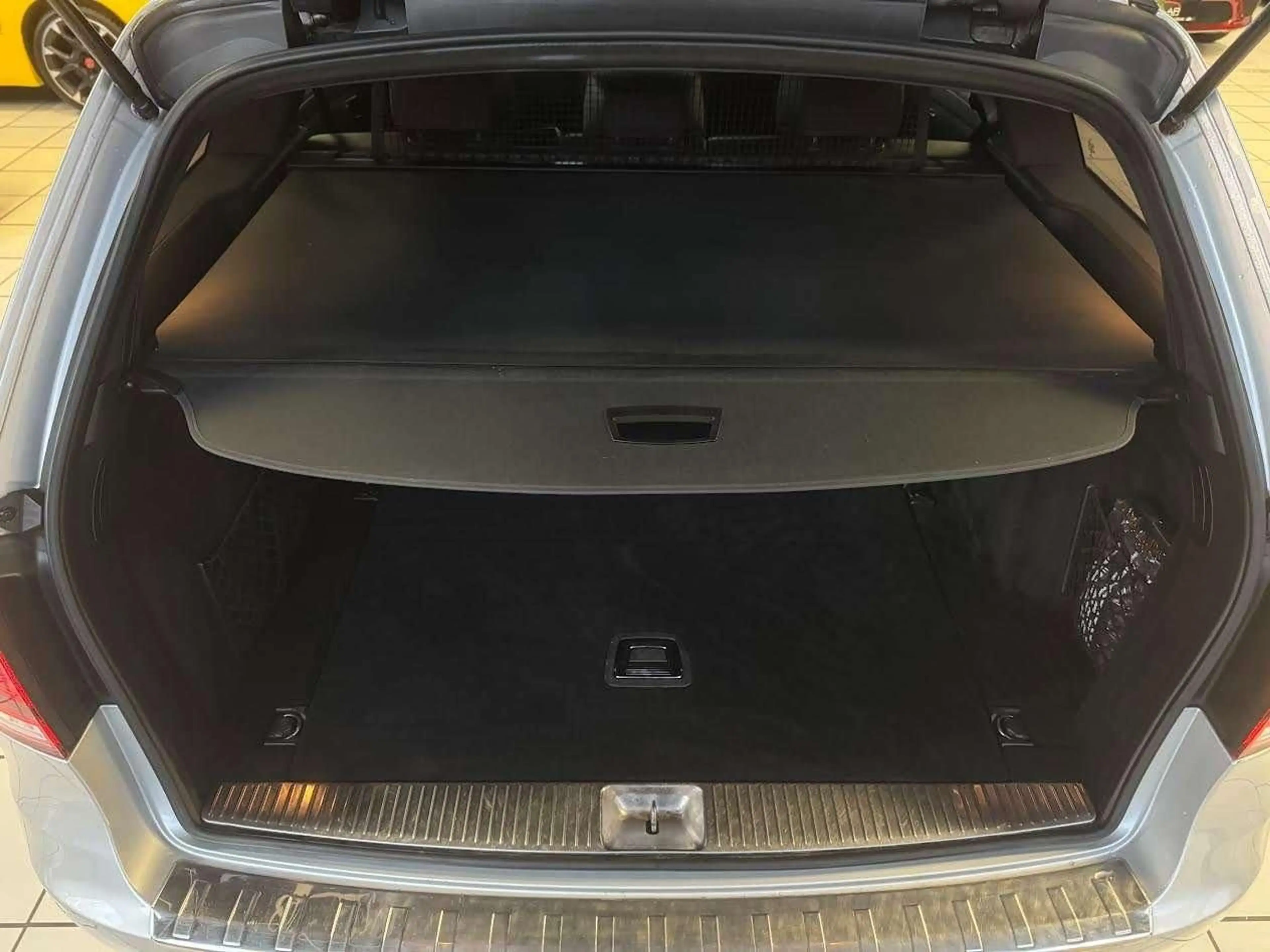 Mercedes-Benz E 250 E 250 BI-XEN NAVI SCHIEBEDACH AHK — photo 12