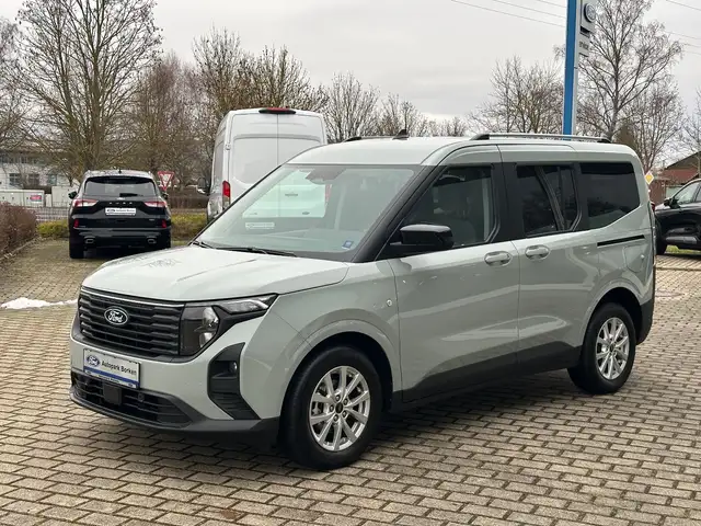 Ford Tourneo Courier Titanium AHK Kamera
