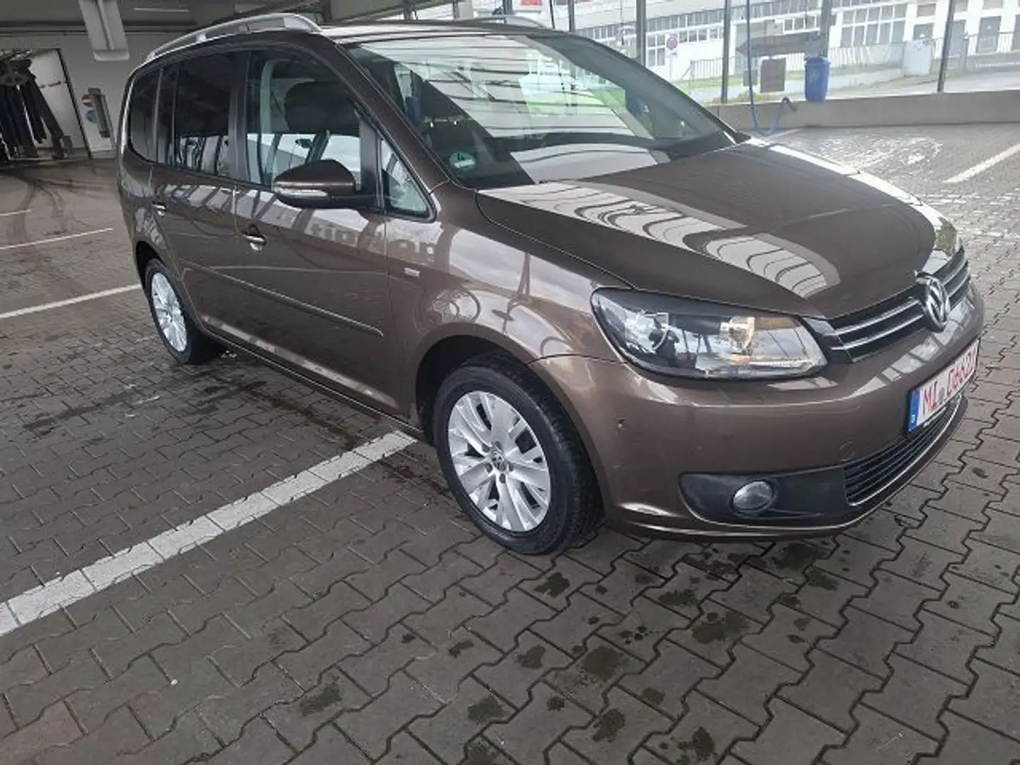 Volkswagen Touran Life aus 2,Hd.lückenlose Scheckheft Brun - 1