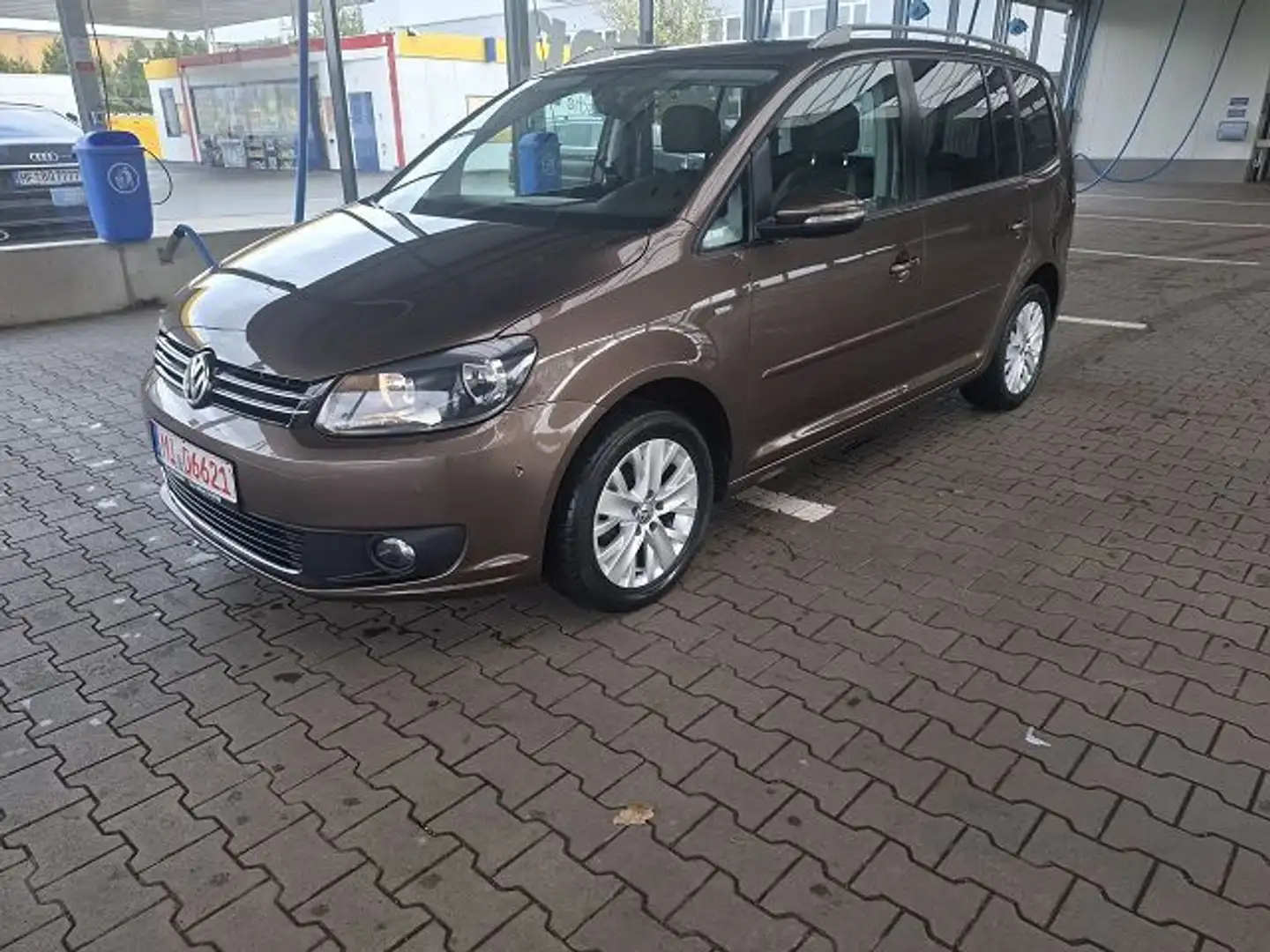 Volkswagen Touran Life aus 2,Hd.lückenlose Scheckheft Brun - 2