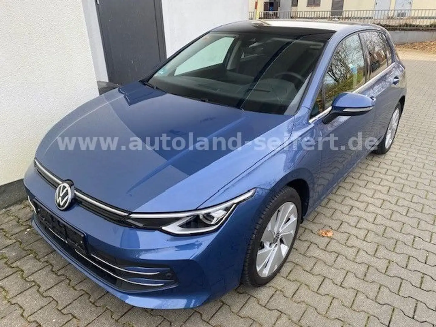 Volkswagen Golf 1,5 eTSI Style/DSG/Navi+/Matrix/HuP/Virtual Blau - 1