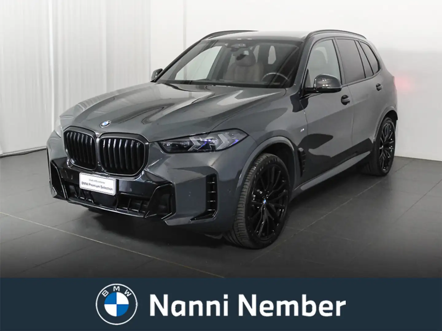BMW X5 xDrive30d 48V Msport Pro Grijs - 1