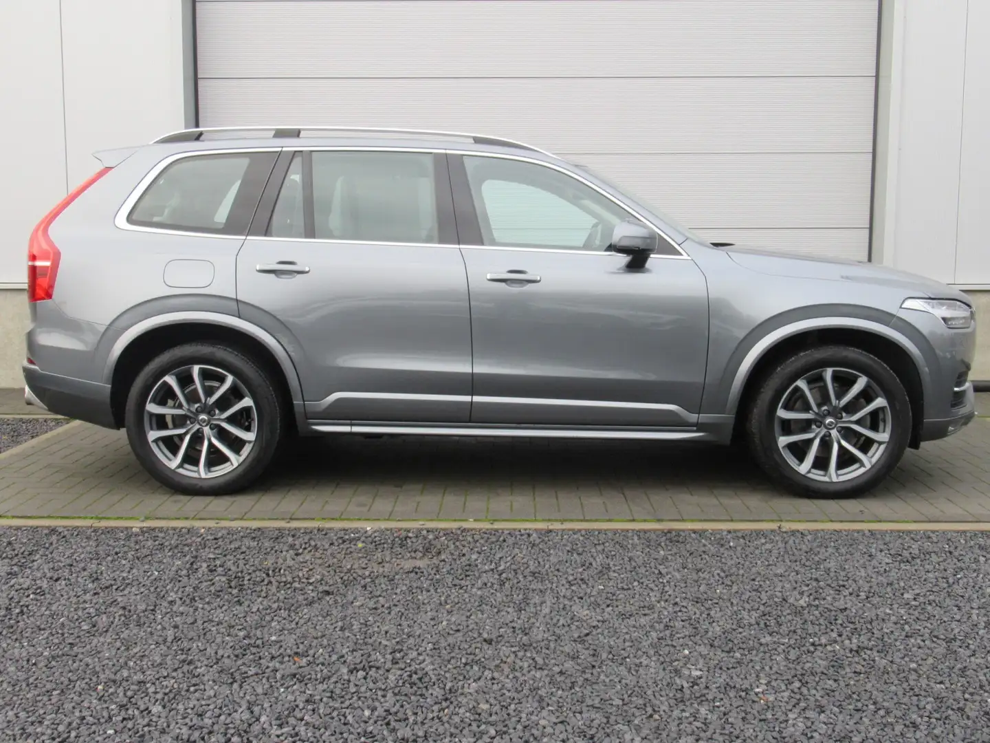 Volvo XC90 2.0 D5 AWD Momentum / 7pl / €19.990 netto / ... Gris - 2