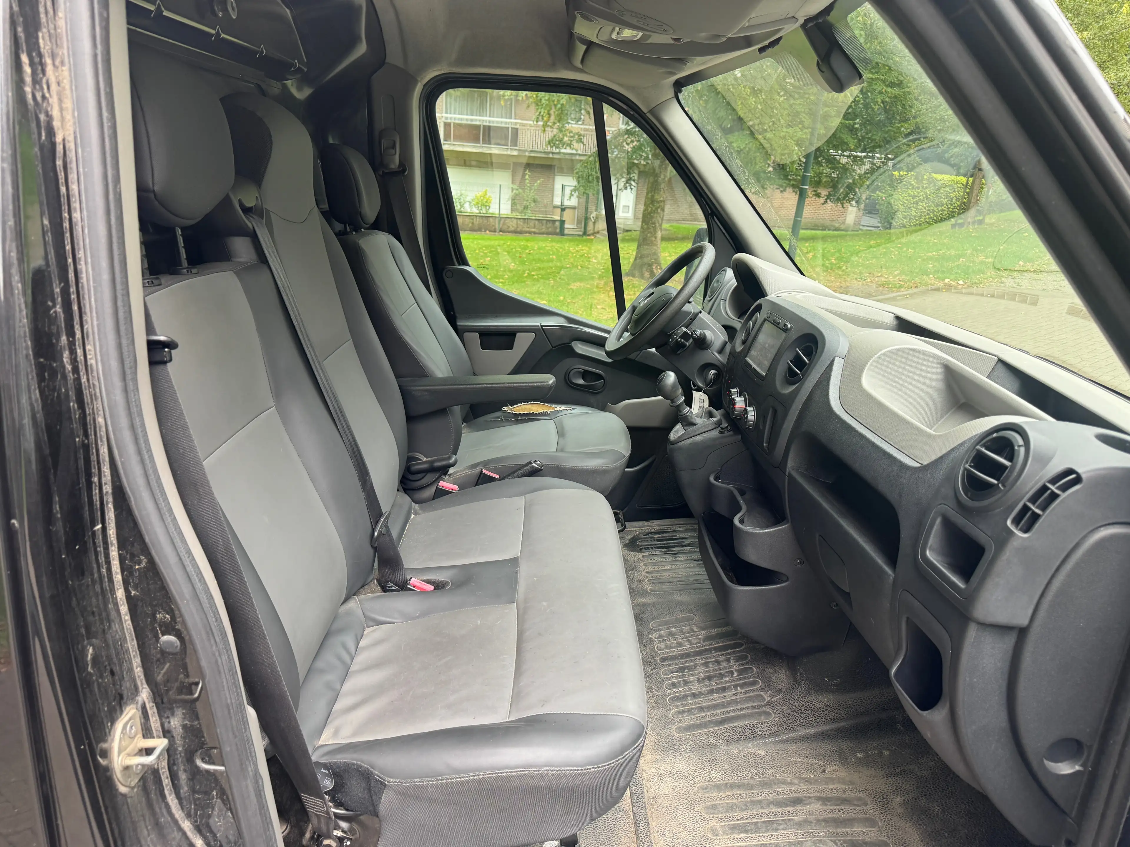 Opel Movano 2.3 CDTi — photo 14