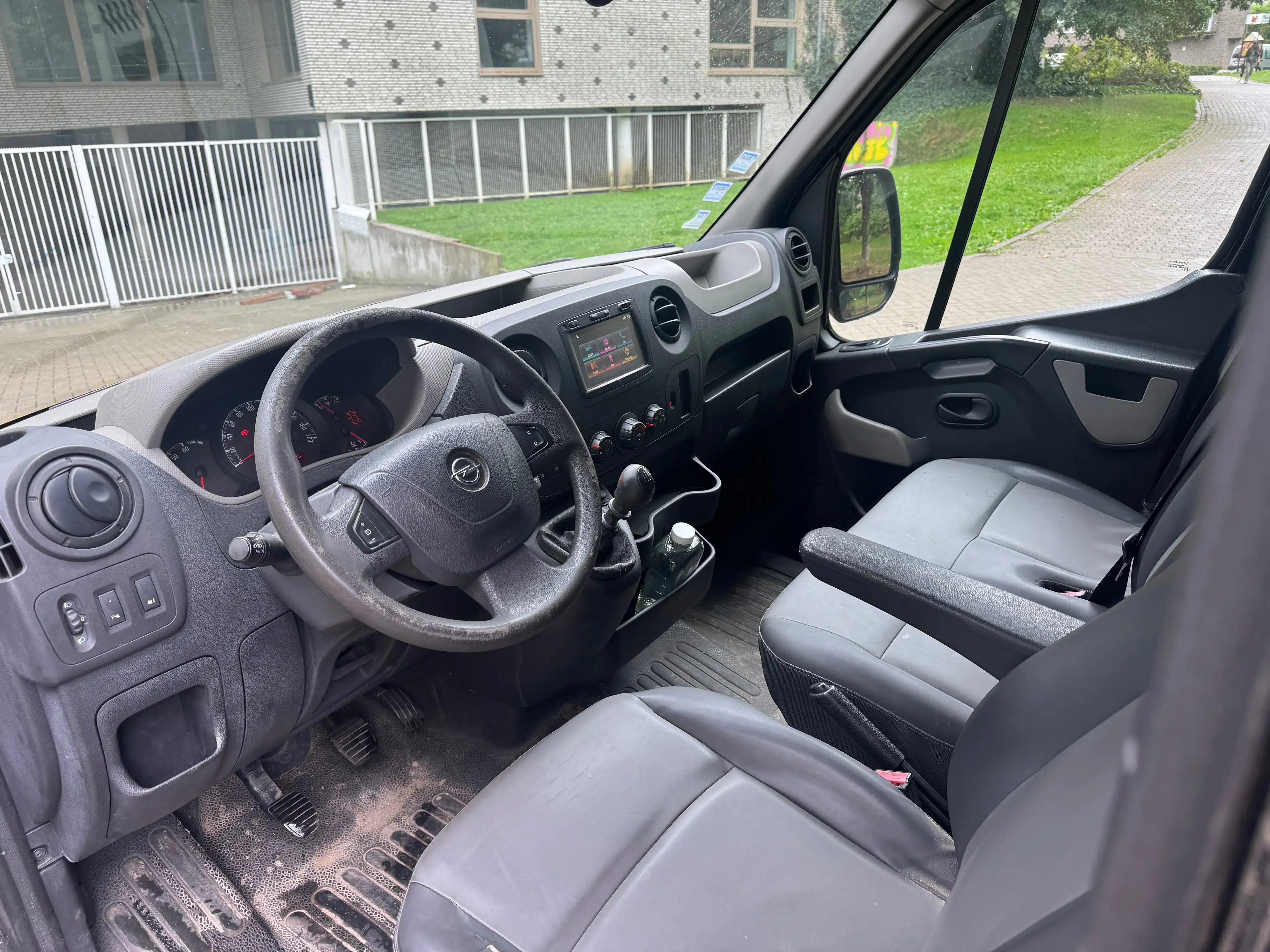 Opel Movano 2.3 CDTi — photo 9