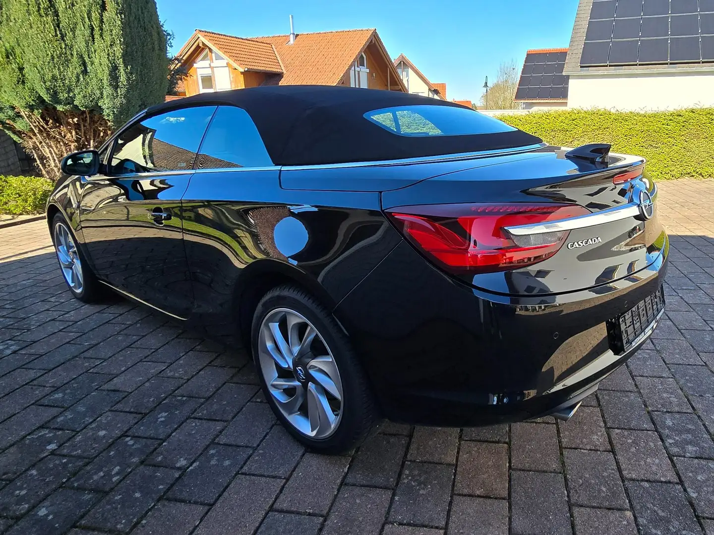 Opel Cascada Cascada 1.4 Turbo (ecoFLEX) Start/Stop Innovation Černá - 2