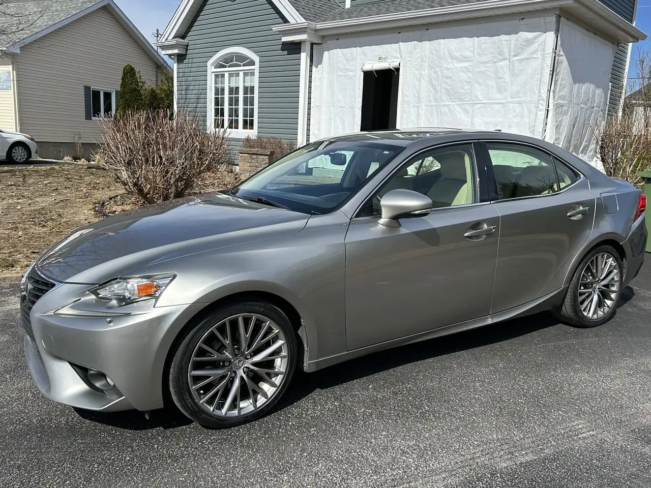 Lexus IS fotografie Lexus IS