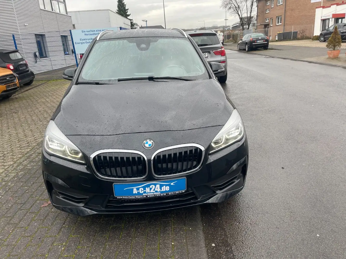 BMW 218 218 d Gran Tourer Advantage Navi LED Klima PDC Schwarz - 2