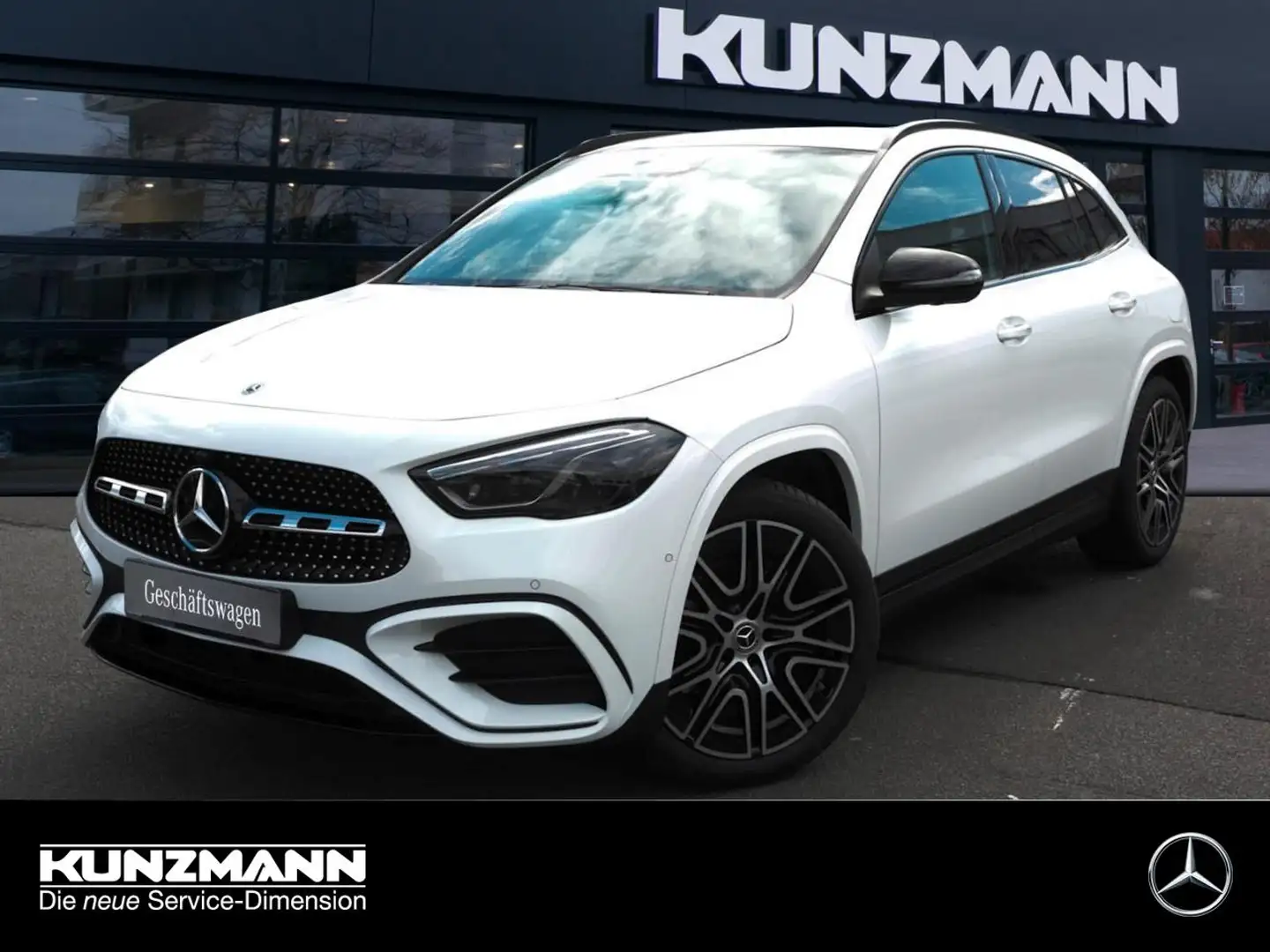 Mercedes-Benz GLA 220 d 4MATIC AMG Night Panorama AHK HUD 360° Weiß - 1