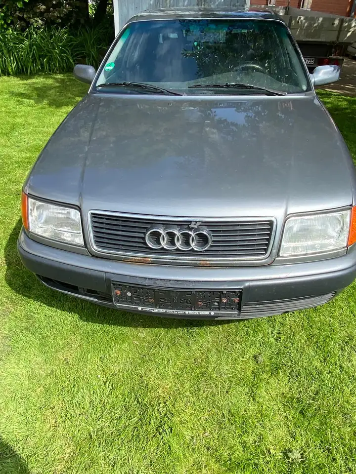 Audi 100 2.3 E Komfort, foto 1