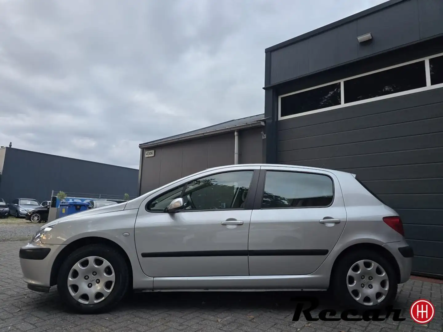 Peugeot 307 1.4 XT/106Nap/Airco/5Drs/Trekh/DistrVervangen Grigio - 2